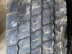 Продаю резину на крузовую машину 