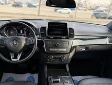 Mercedes-Benz G-Класс