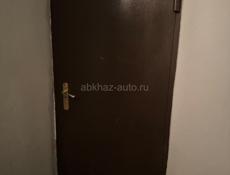 Железная дверь