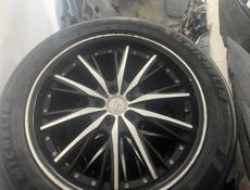 Продаю диски с резиной 