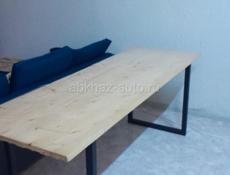 Кындыг.  Большой обеденный стол