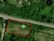 Срочно продаю участок в Гудауте,по центральной трассе 