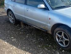 Ауди1-8 стартер крутит не заводится