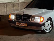 Mercedes-Benz 190