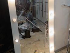 Зеркало с подсветкой 