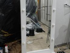 Зеркало с подсветкой 