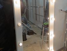 Зеркало с подсветкой 