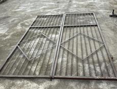 Капитальные железные ворота для цеха или профилактики 