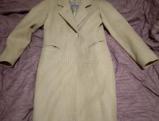 Продаётся пальто 