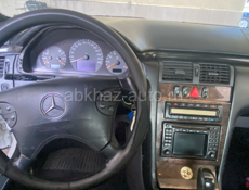 Mercedes-Benz E-Класс