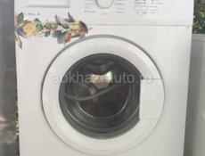 Есть три стиральных машин Beko в идеальном состоянии чуть-чуть Ржавчина может быть