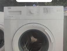 Есть три стиральных машин Beko в идеальном состоянии чуть-чуть Ржавчина может быть