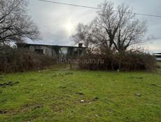 Продаю участок,строился магазин,6 соток земли,прям по трассе Очамчирский район с Акуаска, цена из-за срочности Документы на руках очень срочно без торга