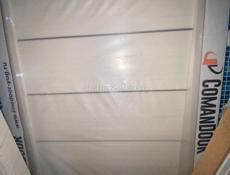 продам межкомнатные двери 2 штуки 