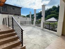 Продаются 2 дома с отдельными участками 10 сот и 4,5 сот (Виэм)