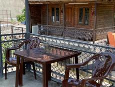 Продаются 2 дома с отдельными участками 10 сот и 4,5 сот (Виэм)