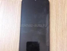 Продаю редми телефон