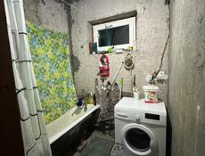 Продам 4х ком. кв. с холлом и балконом