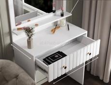 Туалетный столик