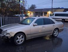 Mercedes-Benz E-Класс