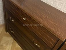 Продается шкаф и комод 