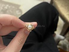 продается бриллиантовое кольцо