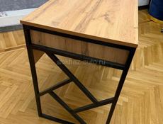 Письменный стол и стул 