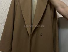 Продам Пальто Massimo Dutti