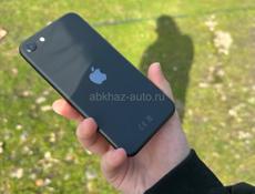 Продаю айфон 8