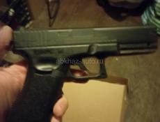 Продаю пневматический пистолет совершенно новый 