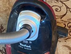 Пылесос Tefal  б/у в хорошем состоянии в своей коробке, с инструкцией 