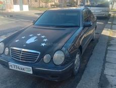 Mercedes-Benz 200-Series