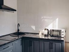 Двухкомнатная квартира в центре Пицунды 