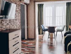 Двухкомнатная квартира в центре Пицунды 