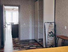 Двухкомнатная квартира в центре Пицунды 