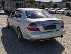 Mercedes-Benz 200-Series