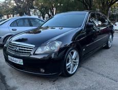 Infiniti M35