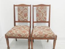 Стулья две штуки .