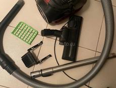 Пылесос Tefal б/у в очень хорошем состоянии, в своей коробке , с инструкцией , со шнуром -5 местров 