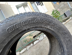 Продам шины в идеальном состоянии как новые 2 штуки размер 275/60 R18 113H