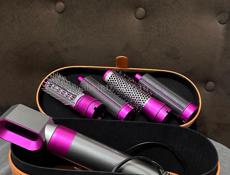 Продаётся  фен с насадками  Номер писать на вацап +79409157301