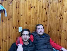 Айфон 11 в оригинале всё работает отлично без проблем, цена 10.000 тысяч 