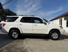 Toyota Sequoia