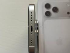 Iphone Xr в корпусе 17 Pro 128gb