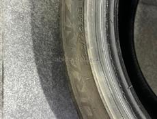 Продаю 4 шины R18 235/45