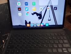 Планшет HUAWEI с клавиатурой