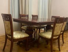 Стол со стульями 