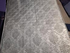 Продам матрас 140×200