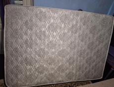 Продам матрас 140×200