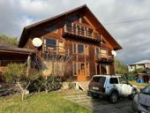 Требуется администратор в совместительстве горничная!Гостевой дом в Пицунде(лдзаа) 19 номеров!Жилье предоставляется!Июнь 80/Илюль 90/Август 100!